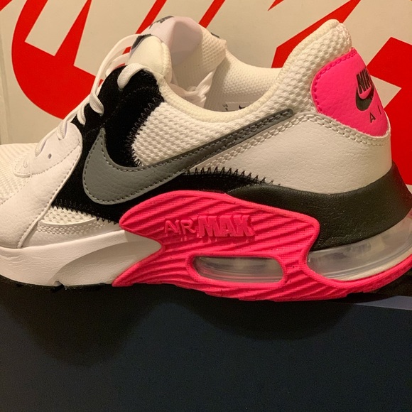 New! Nike Air Max Excee - Picture 3 of 11